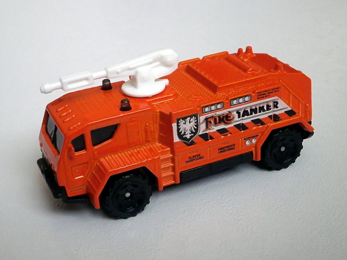 Hot Wheels Airport Fire Tanker
