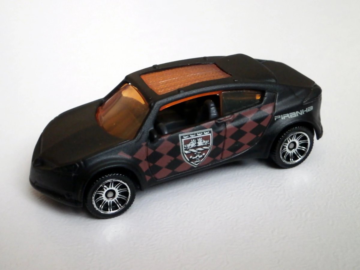 Hot Wheels Pontiac Piranha