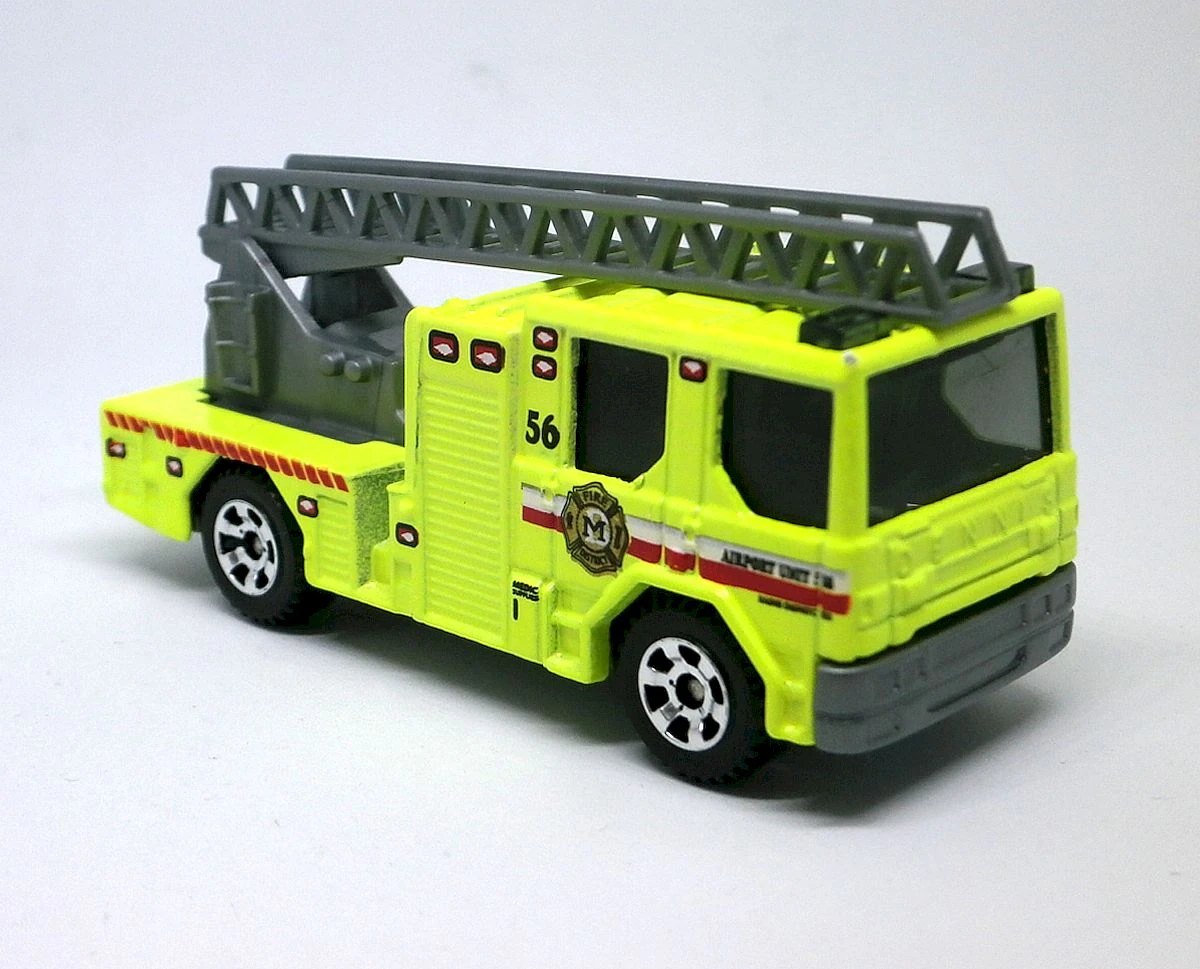 Hot Wheels Dennis Sabre Ladder Truck