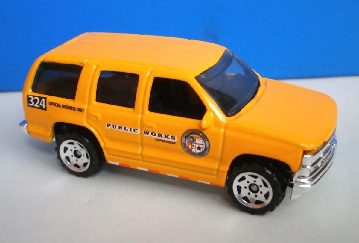 Hot Wheels 97 Chevy Tahoe