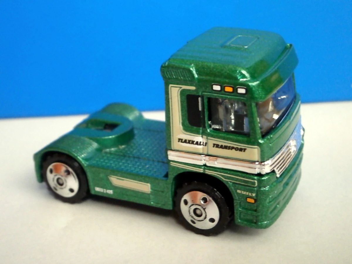 Hot Wheels Mercedes-Benz Actros 1857