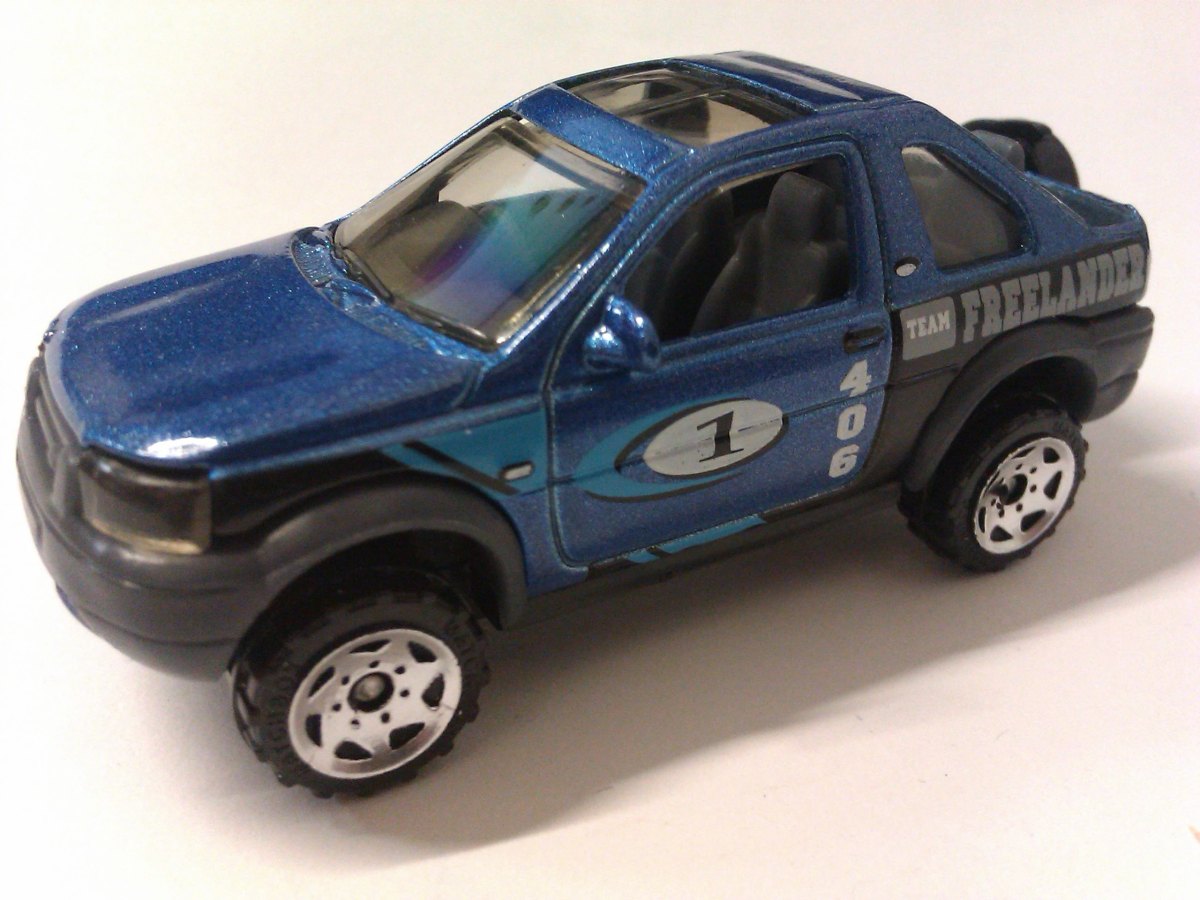 Hot Wheels Land Rover Freelander