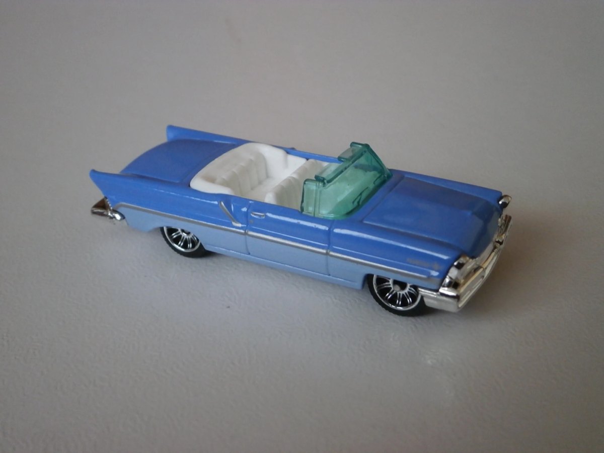 Hot Wheels 57 Lincoln Premiere