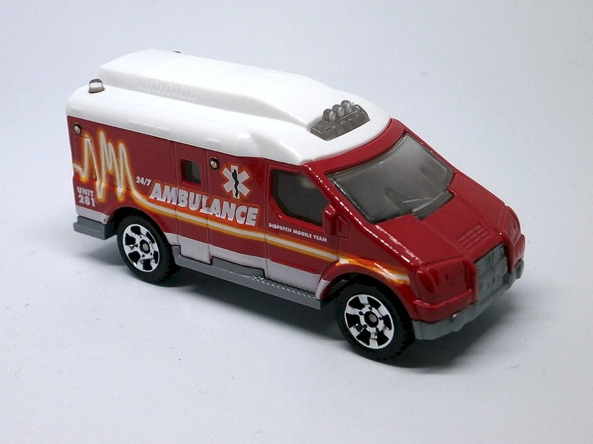 Hot Wheels Ambulance (2003)