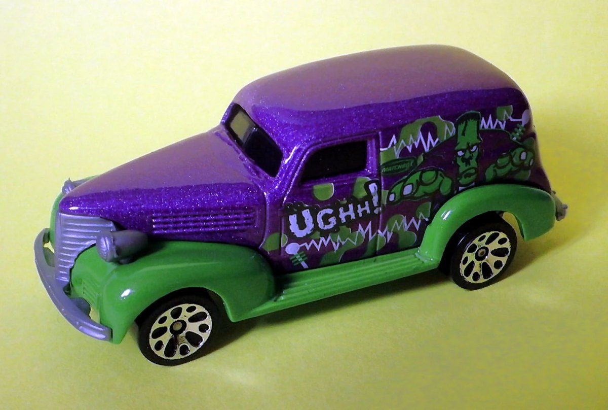 Hot Wheels 39 Chevy Van