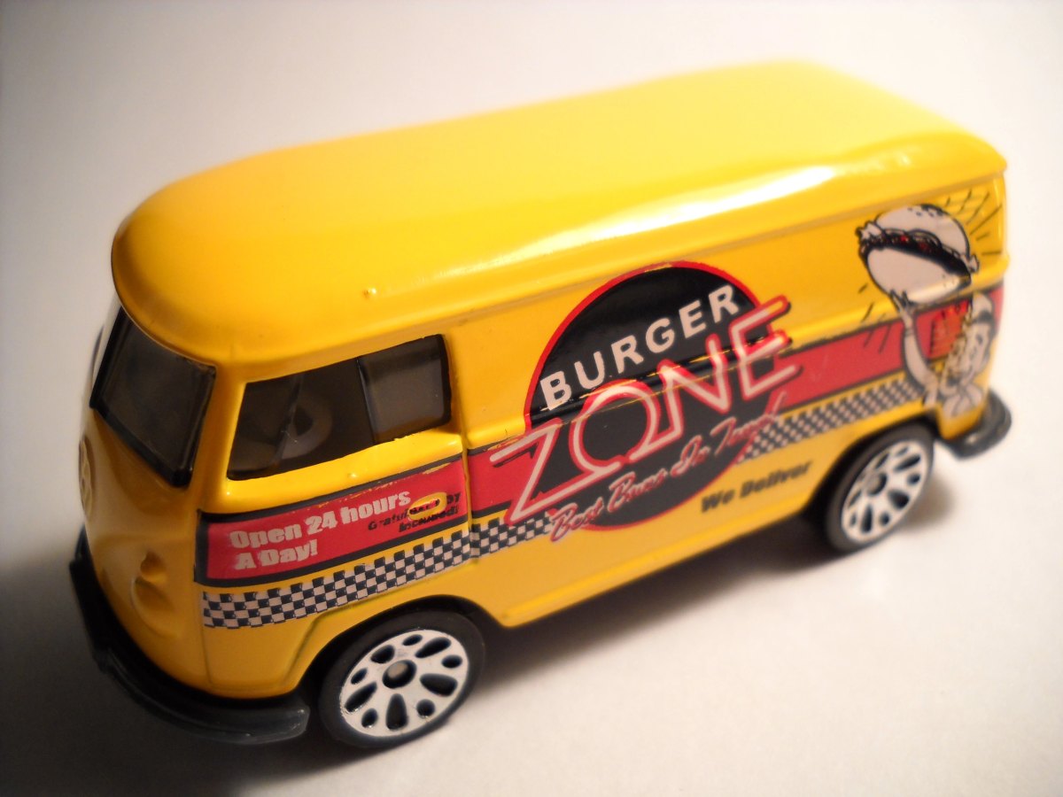 Hot Wheels 67 VW Delivery Van