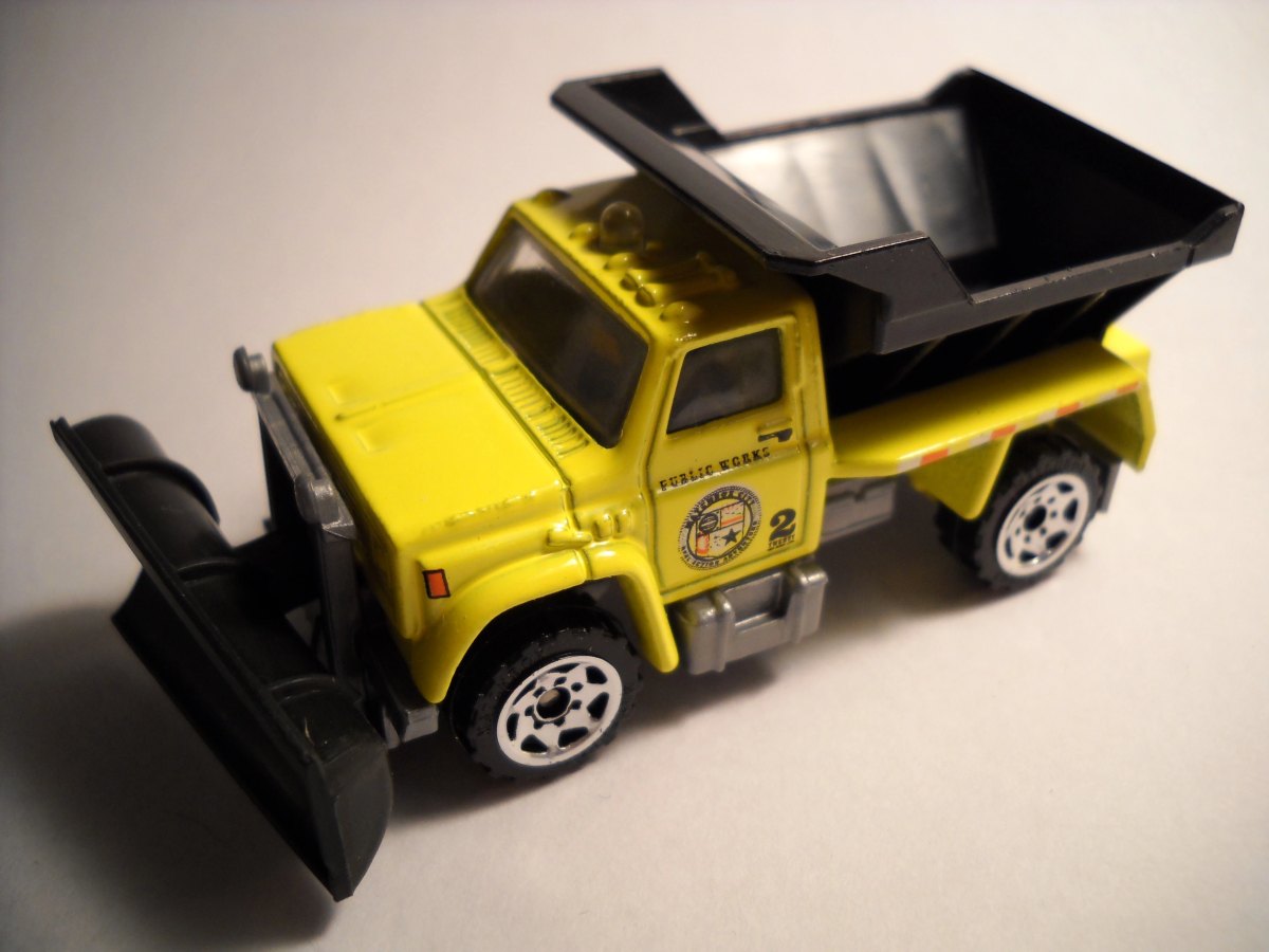 Hot Wheels Highway Maintenance Truck