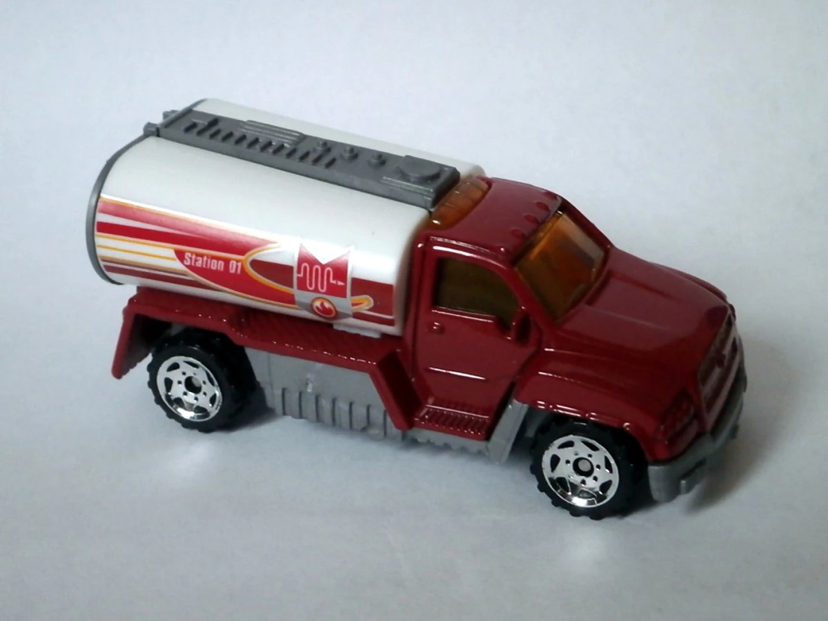 Hot Wheels Tanker Truck