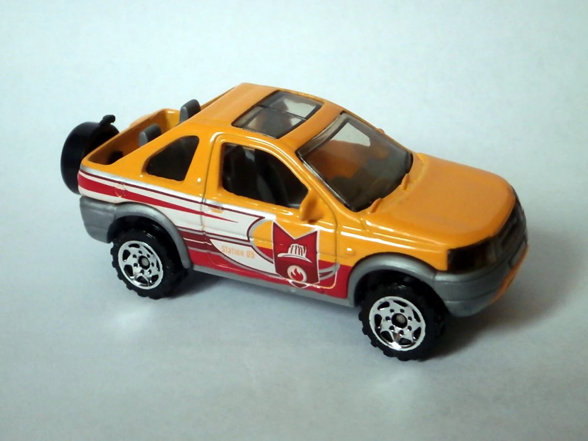 Hot Wheels Land Rover Freelander