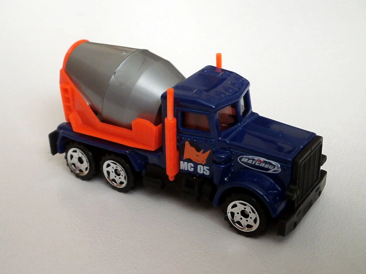 Hot Wheels Peterbilt Cement Truck