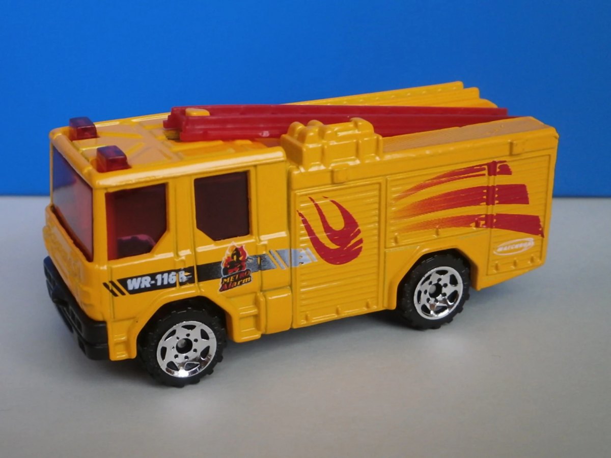 Hot Wheels Dennis Sabre