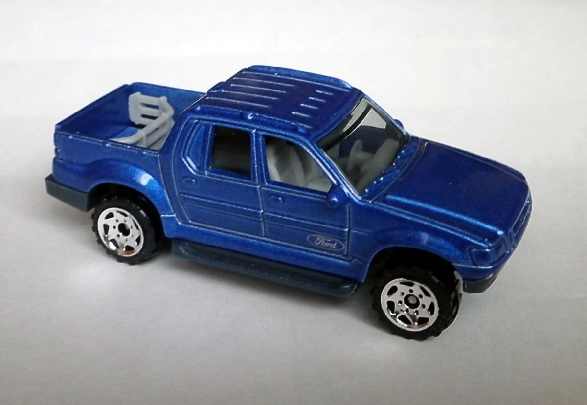 Hot Wheels Ford Explorer Sport Trac