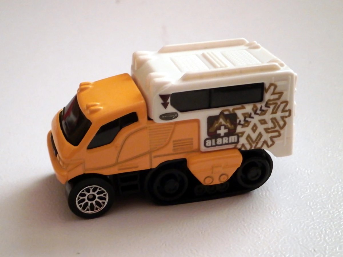 Hot Wheels Arctic Track Truck
