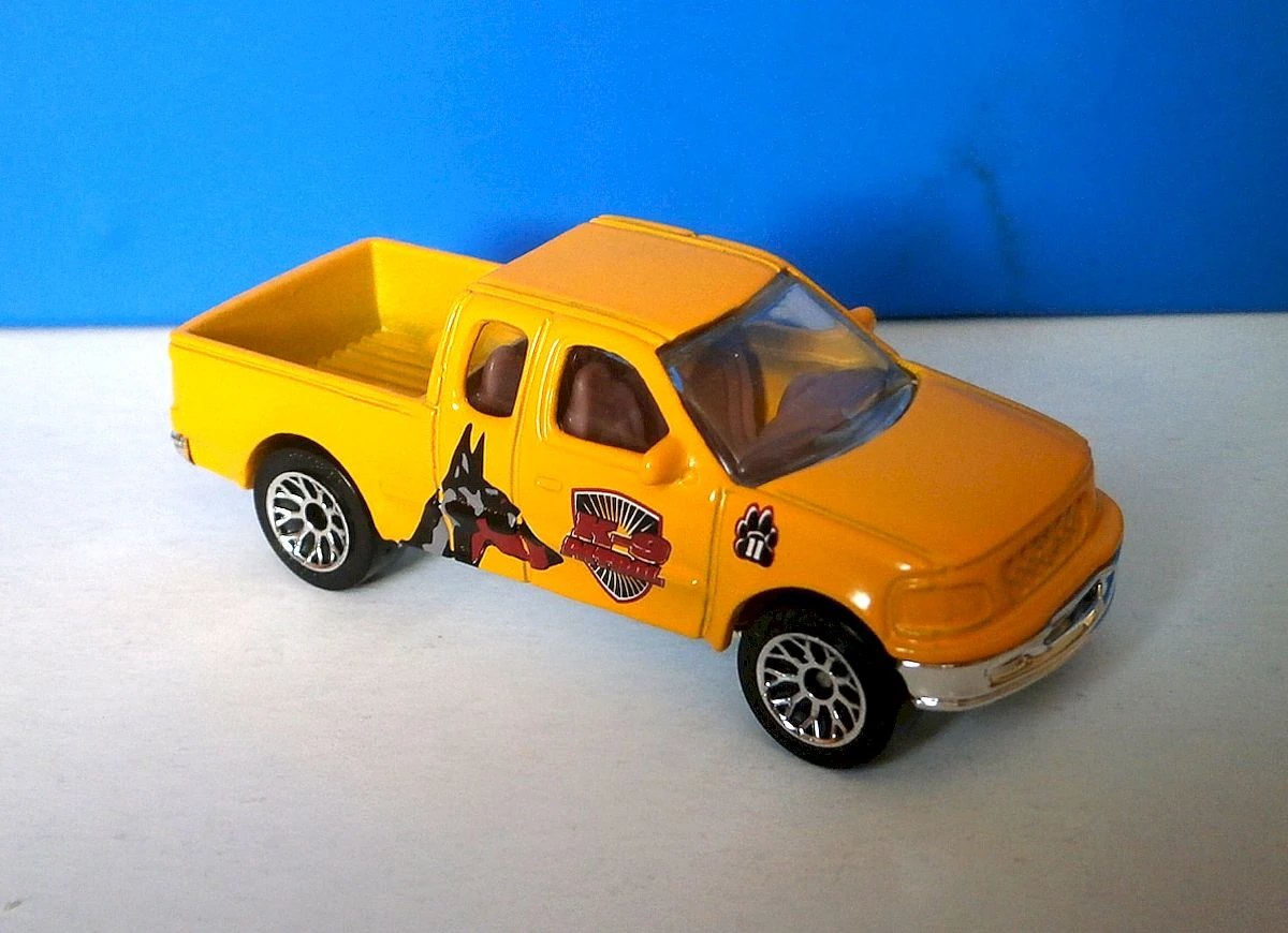 Hot Wheels 1997 Ford F-150 Pick-Up