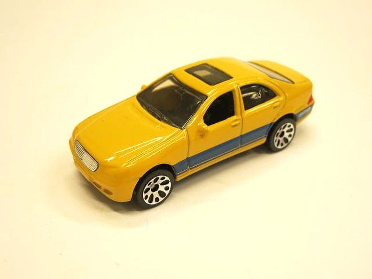 Hot Wheels Mercedes-Benz S500