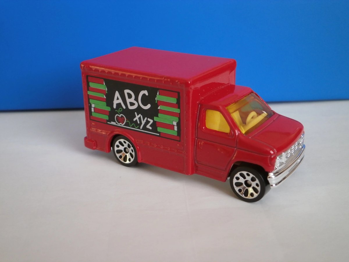 Hot Wheels Ford Box Truck