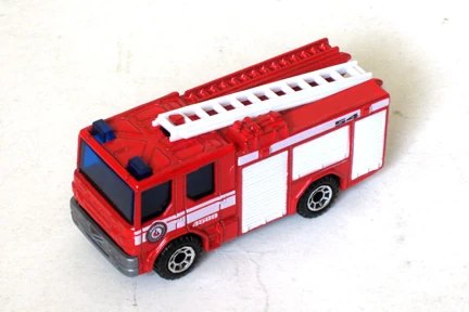 Hot Wheels Dennis Sabre