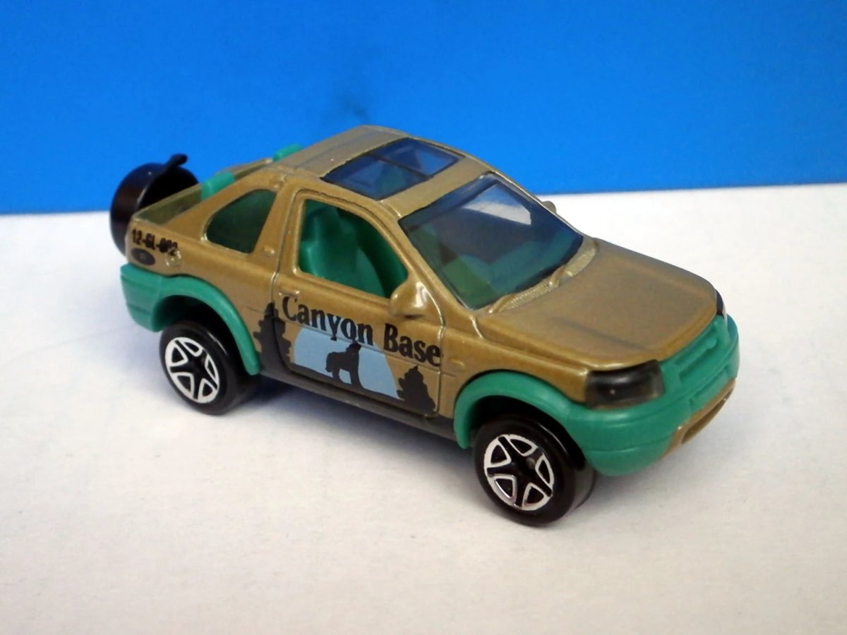 Hot Wheels Land Rover Freelander