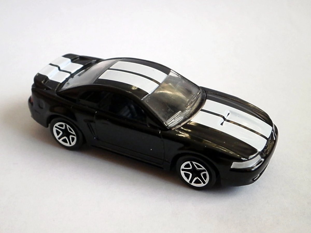 Hot Wheels ´99 Ford Mustang Coupe
