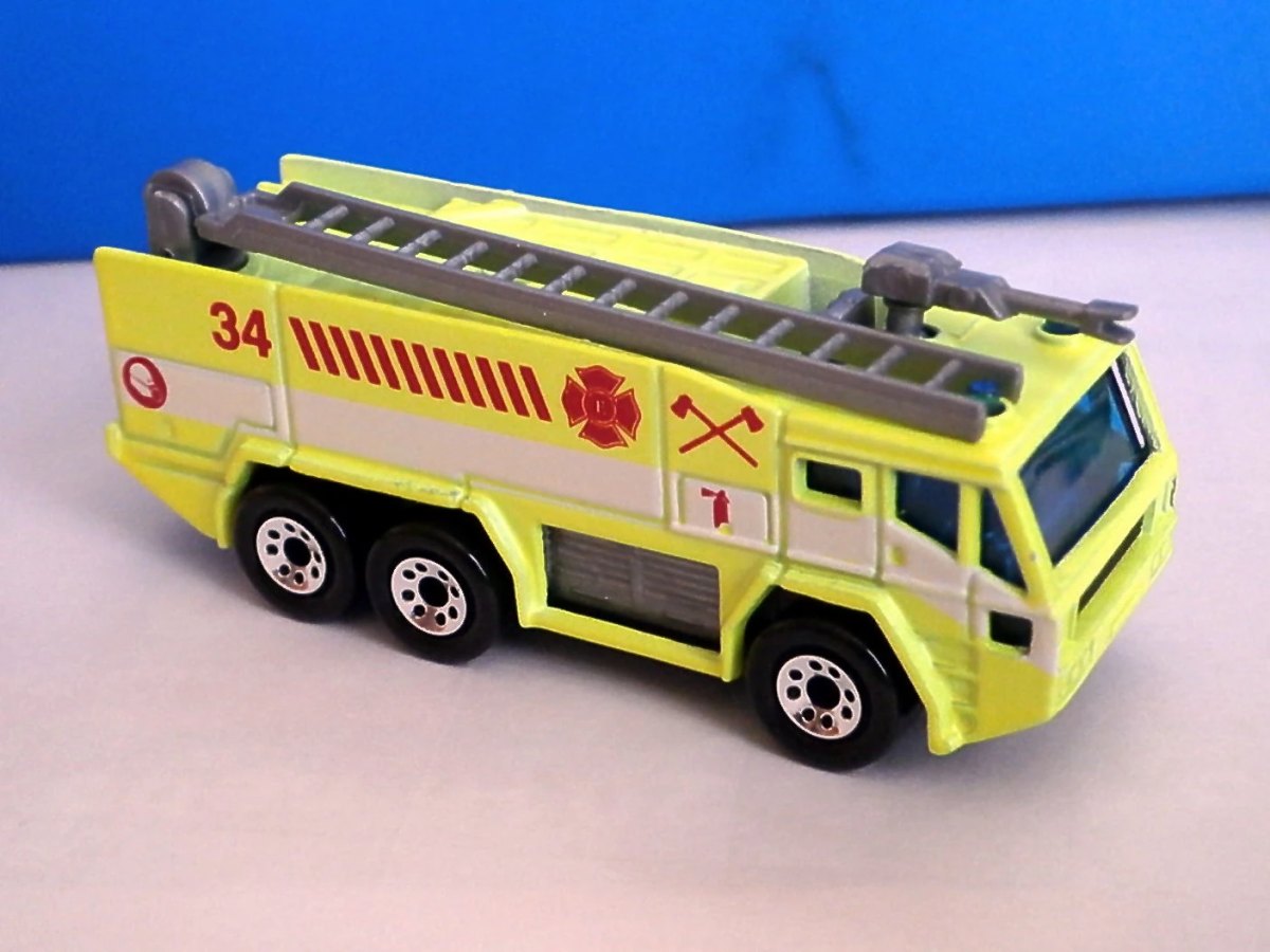 Hot Wheels Airport Fire Truck