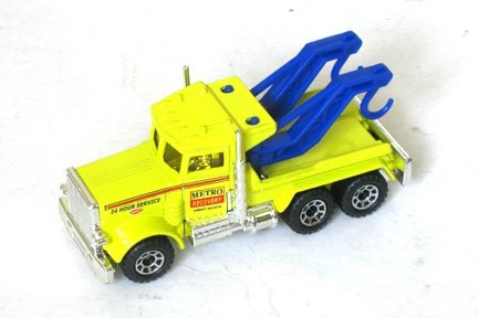 Hot Wheels Peterbilt Wreck Truck