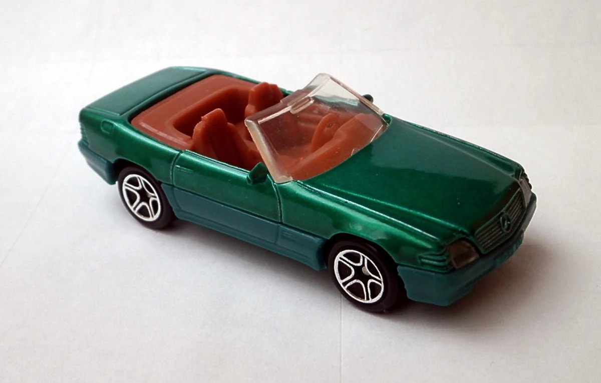 Hot Wheels Mercedes-Benz 500SL