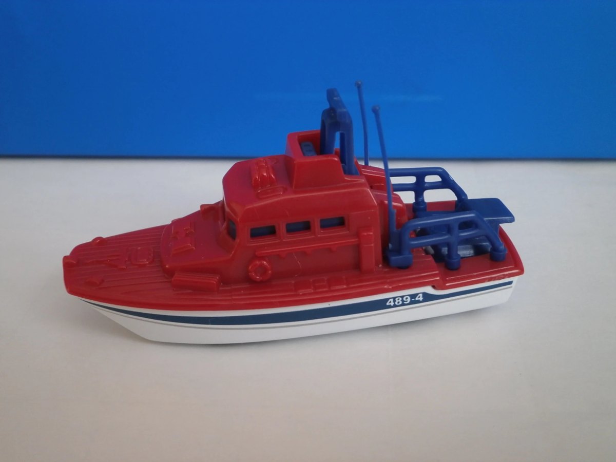 Hot Wheels Sea Rescue Boat