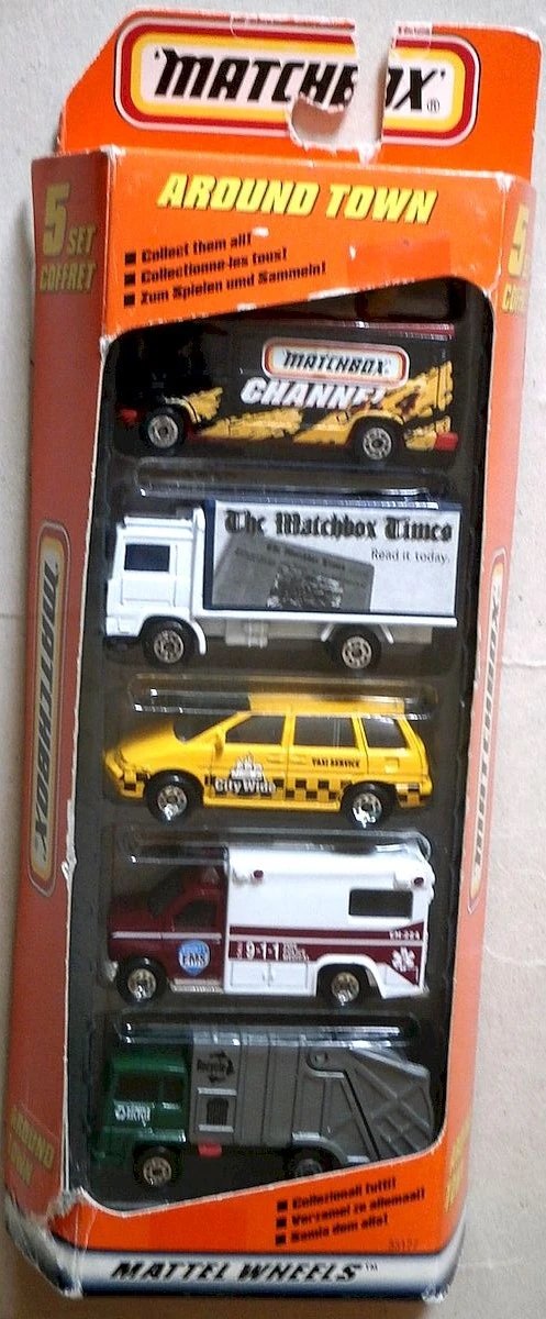 1998 TV News Truck Black: Multipack Package: Image 2