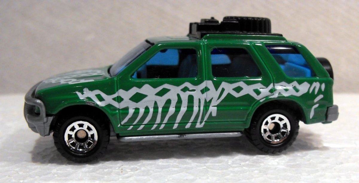 Hot Wheels Vauxhall Frontera / Isuzu Rodeo