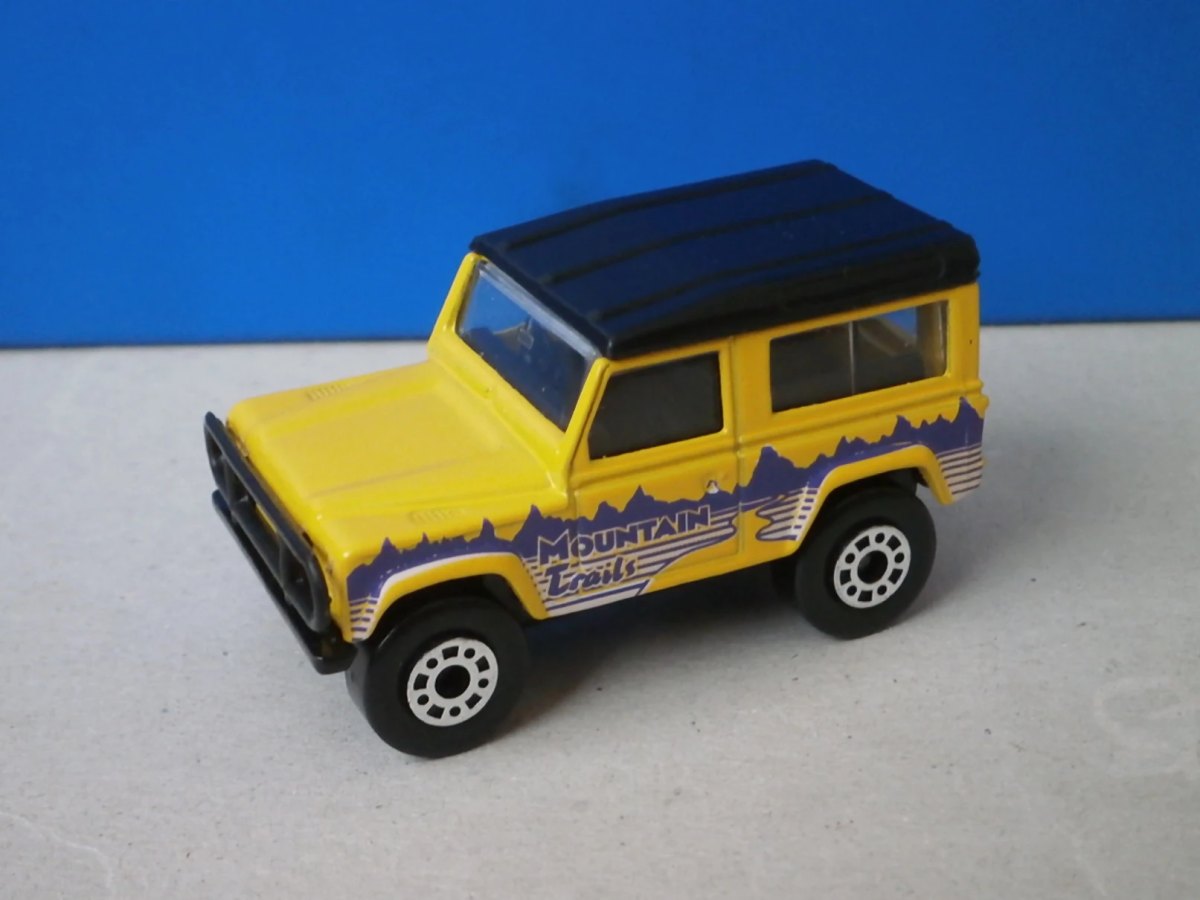Hot Wheels Land Rover Ninety