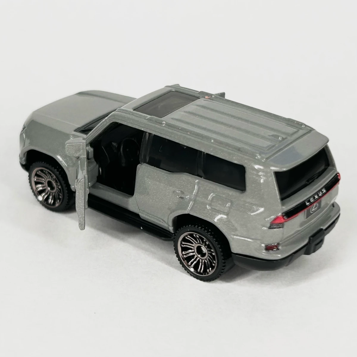 2026 2024 Lexus GX Grey: No Package: Image 3