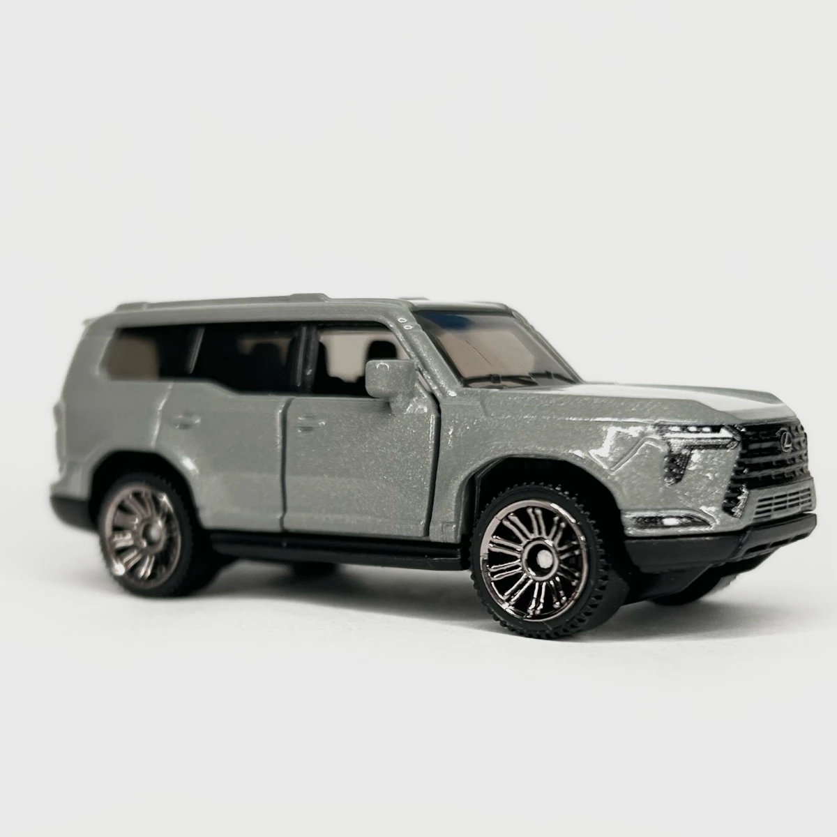 2026 2024 Lexus GX Grey: No Package: Image 5