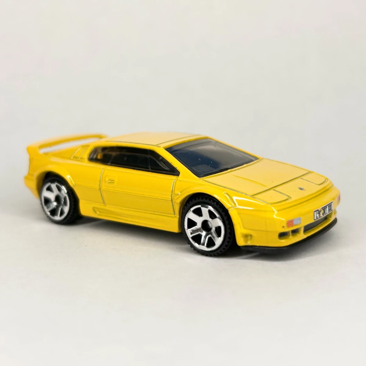 2026 1994 Lotus Esprit 300 Sport Yellow: No Package: Image 4