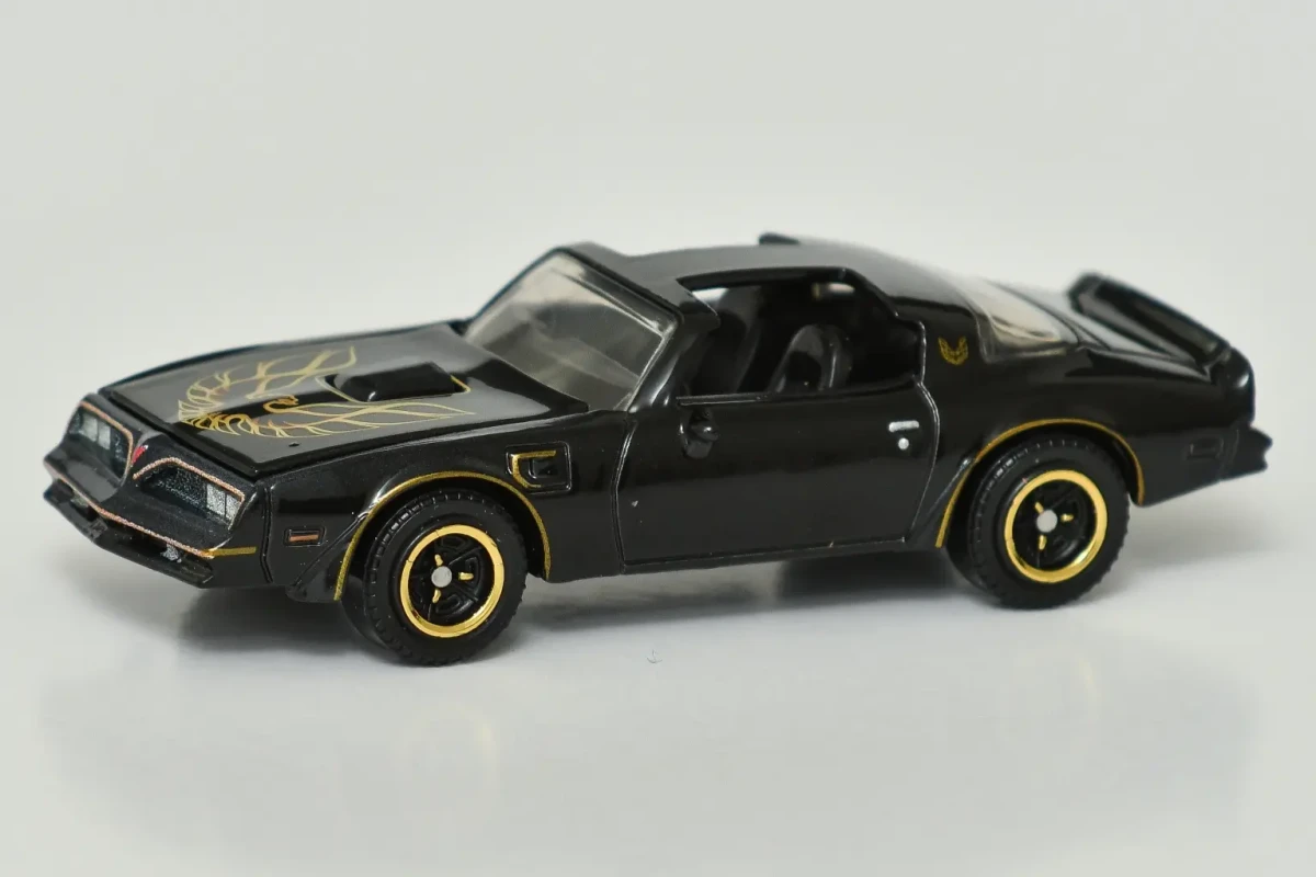 2026 1977 Pontiac Firebird Black: No Package: Image 2