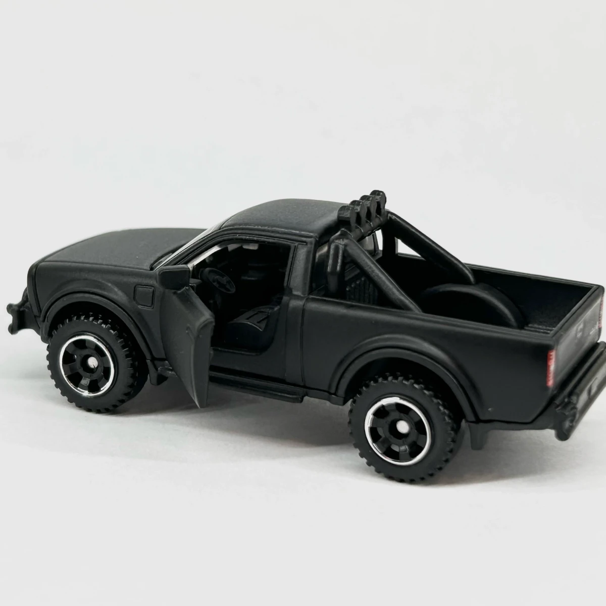 2026 Alpha Wolf Electric Truck Black: No Package: Image 3