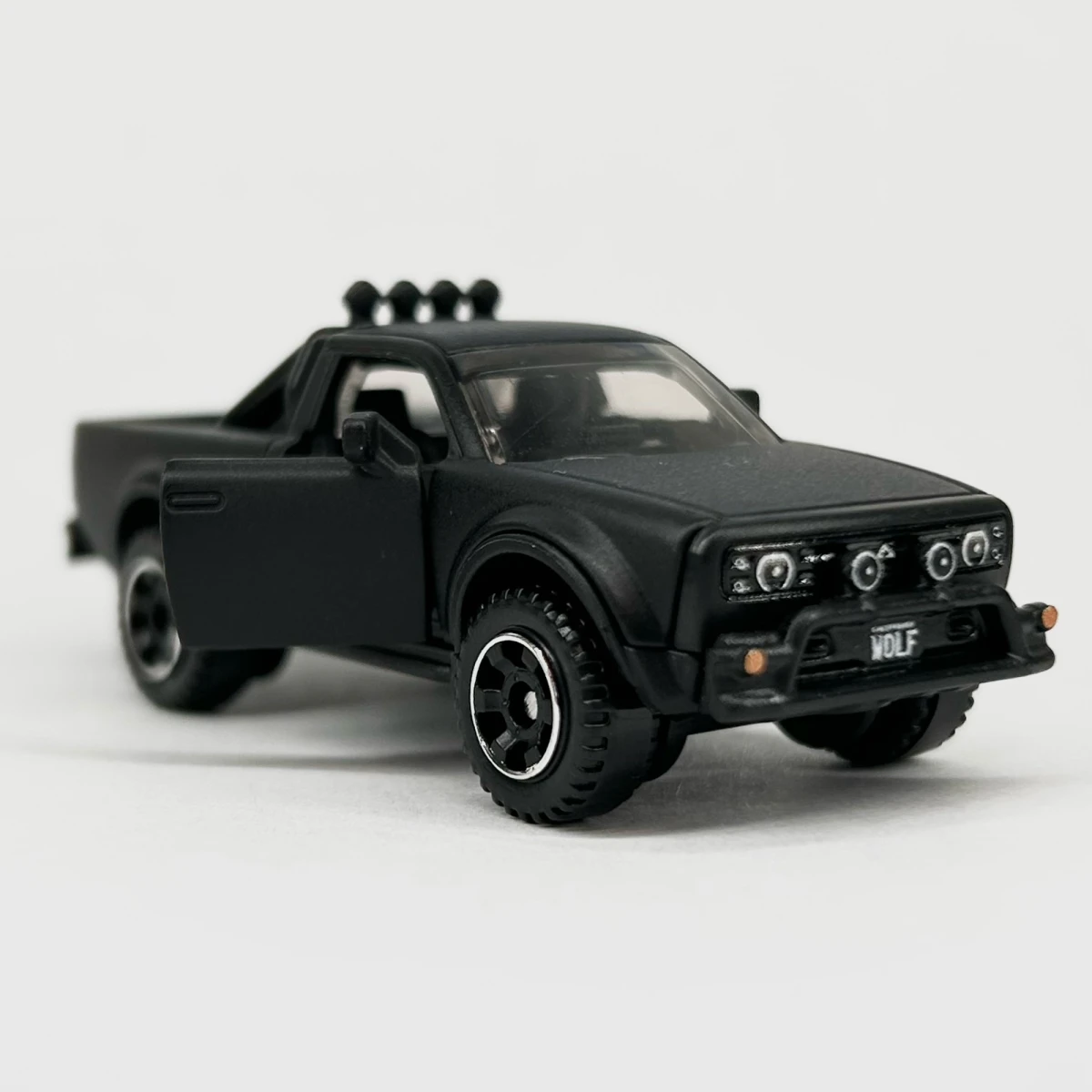 2026 Alpha Wolf Electric Truck Black: No Package: Image 2