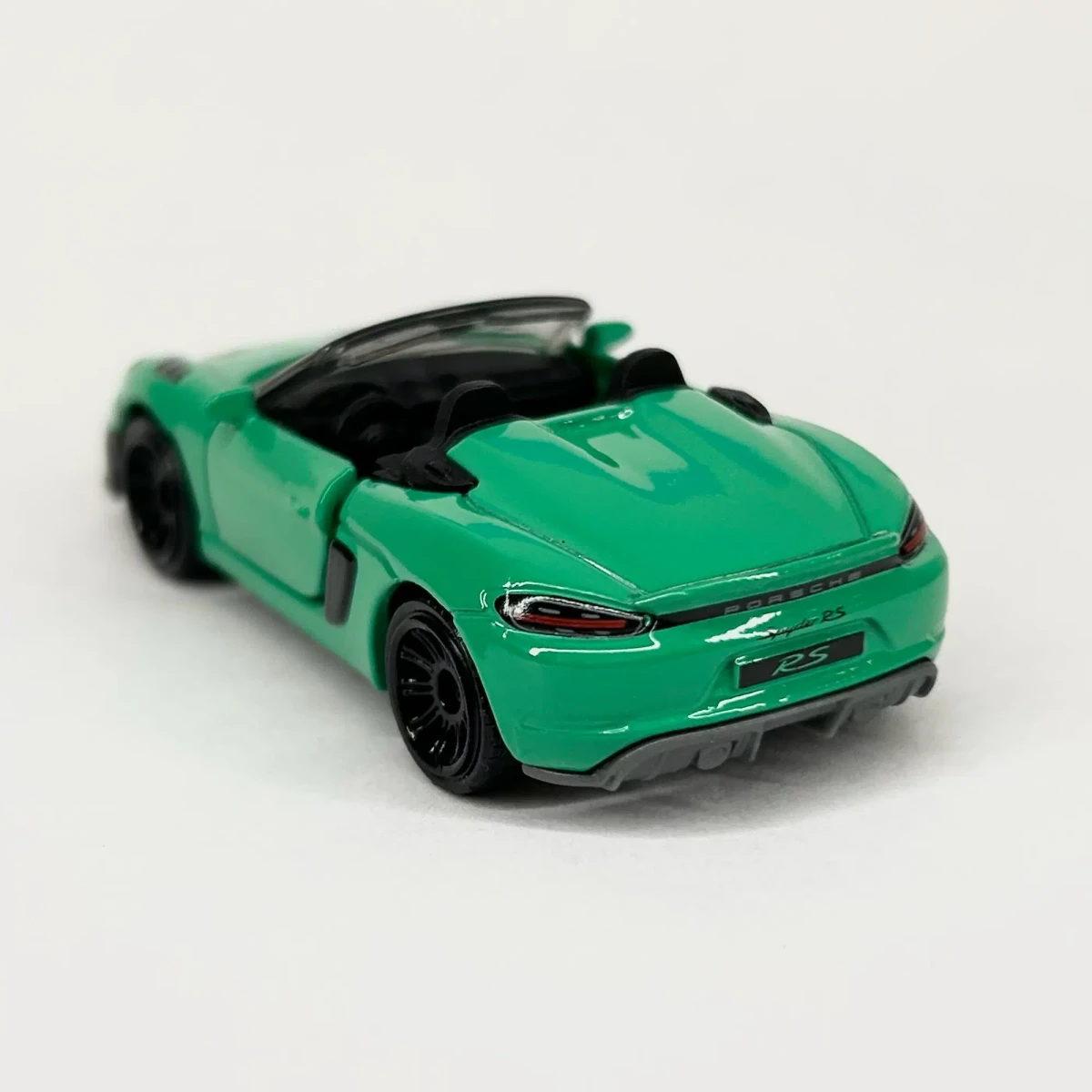 2026 2024 Porsche 718 Spyder RS Green: No Package: Image 4