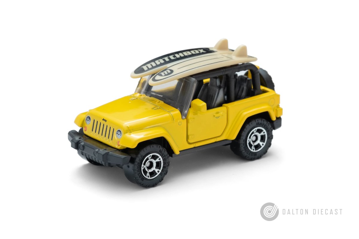 2025 2016 Jeep Wrangler Rubicon Gold: No package: Image 2