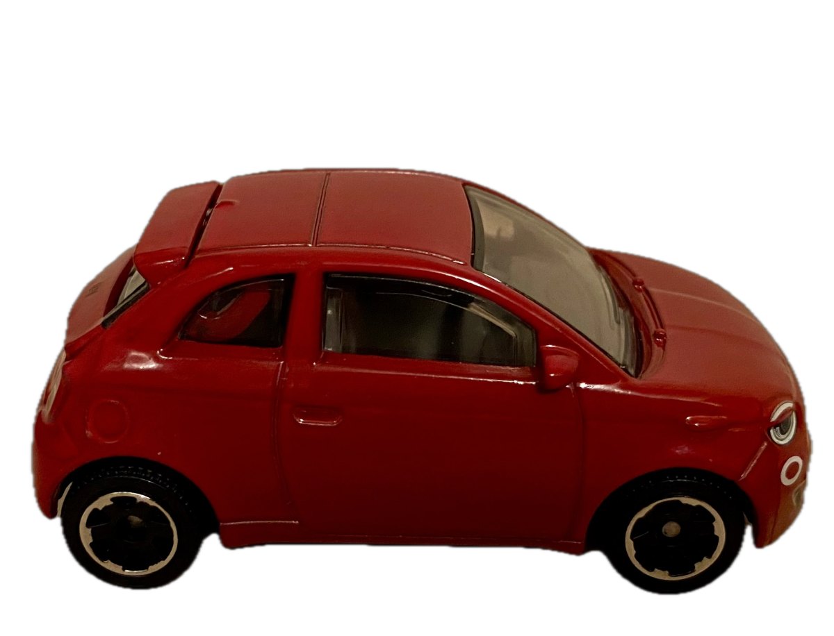 2025 2021 Fiat 500e Red: No package: Image 2