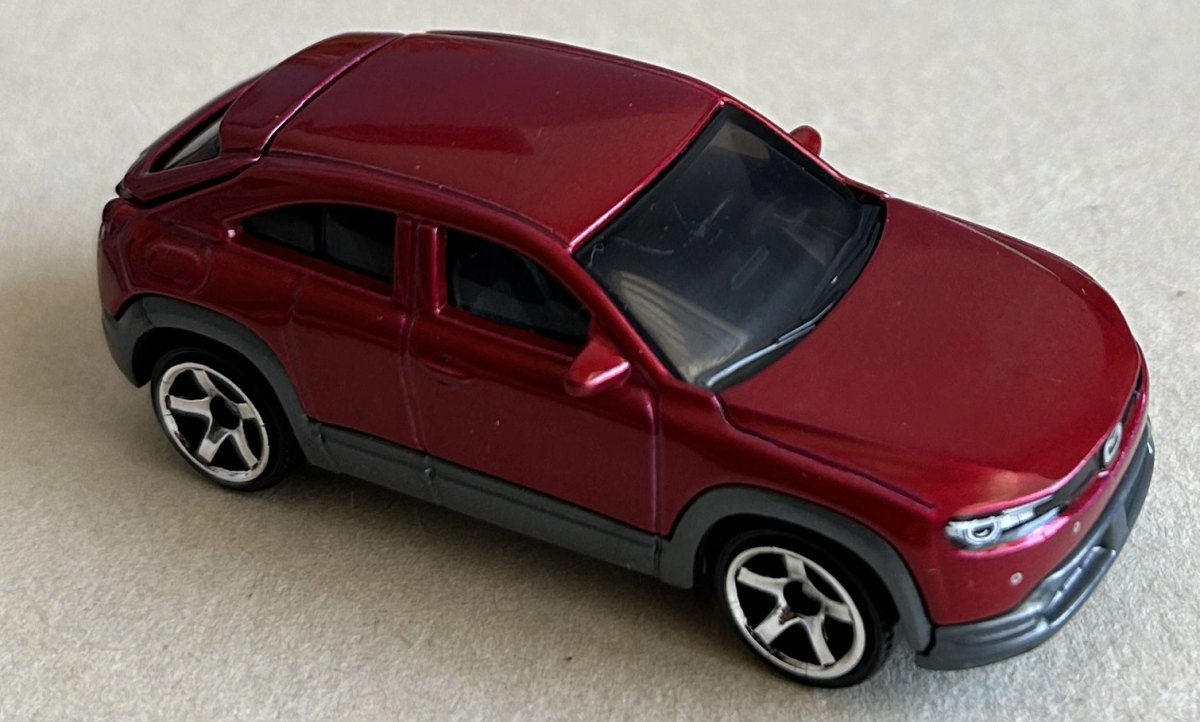2023 Mazda MX-30 Red: No package: Image 2
