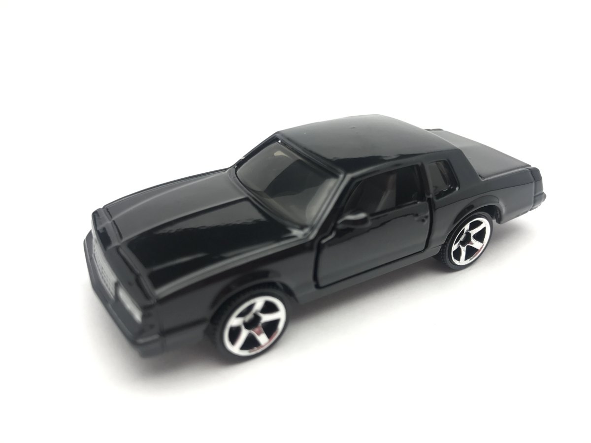 Hot Wheels 1988 Chevy Monte Carlo LS