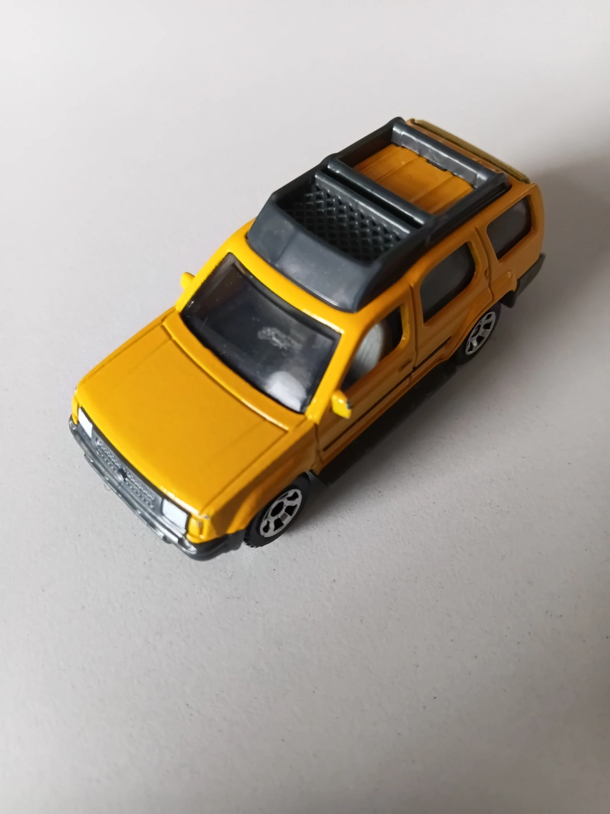 2019 2000 Nissan Xterra Blue: No Package: Image 2