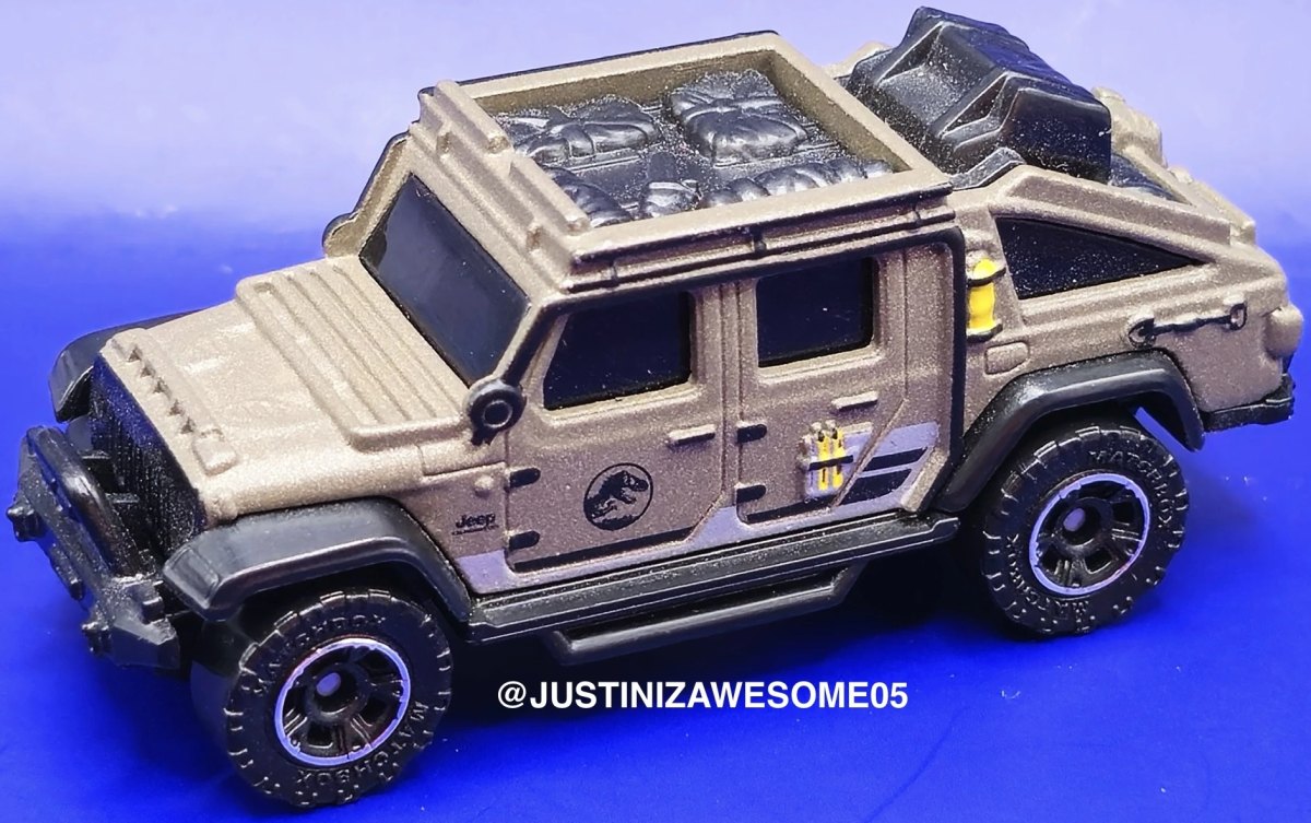 2022 19 Jeep Gladiator Beige: No package: Image 2