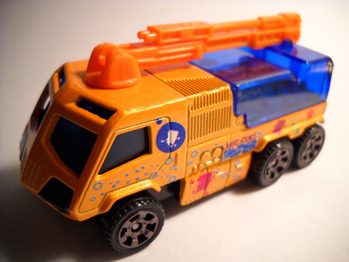 Hot Wheels Airport Fire Pumper