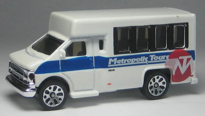 2006 Chevy Transport Bus: No package: Image 2