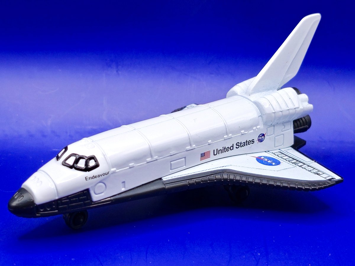 2025 Space Shuttle Orbiter: No package: Image 2