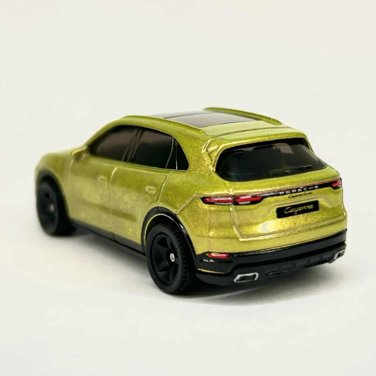 2024 Porsche Cayenne Turbo: No Package: Image 5