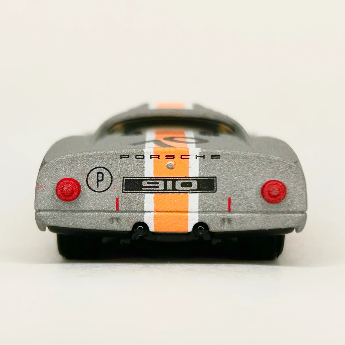 2023 Porsche 910 Silver: No Package: Image 4