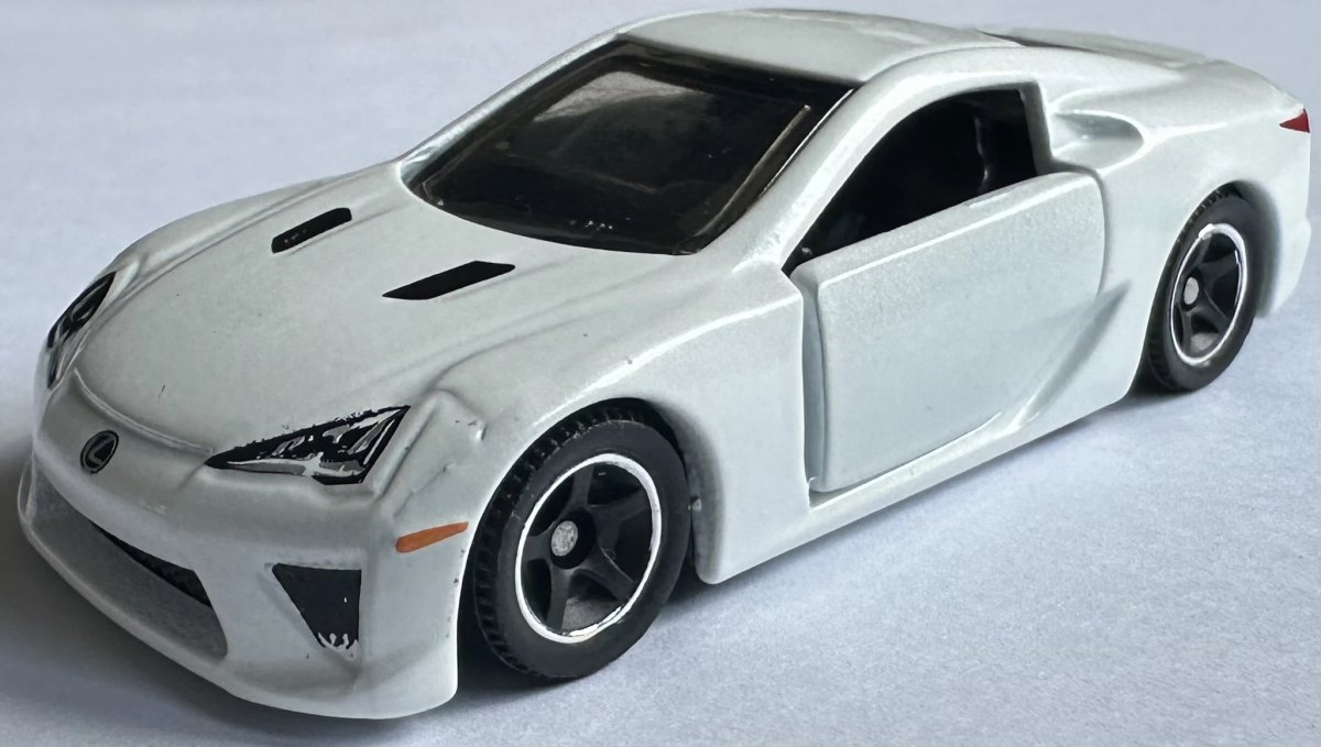 2023 2012 Lexus LFA White: No package: Image 2