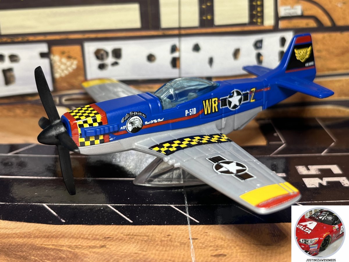 2023 North American P-51 Mustang: No package: Image 2